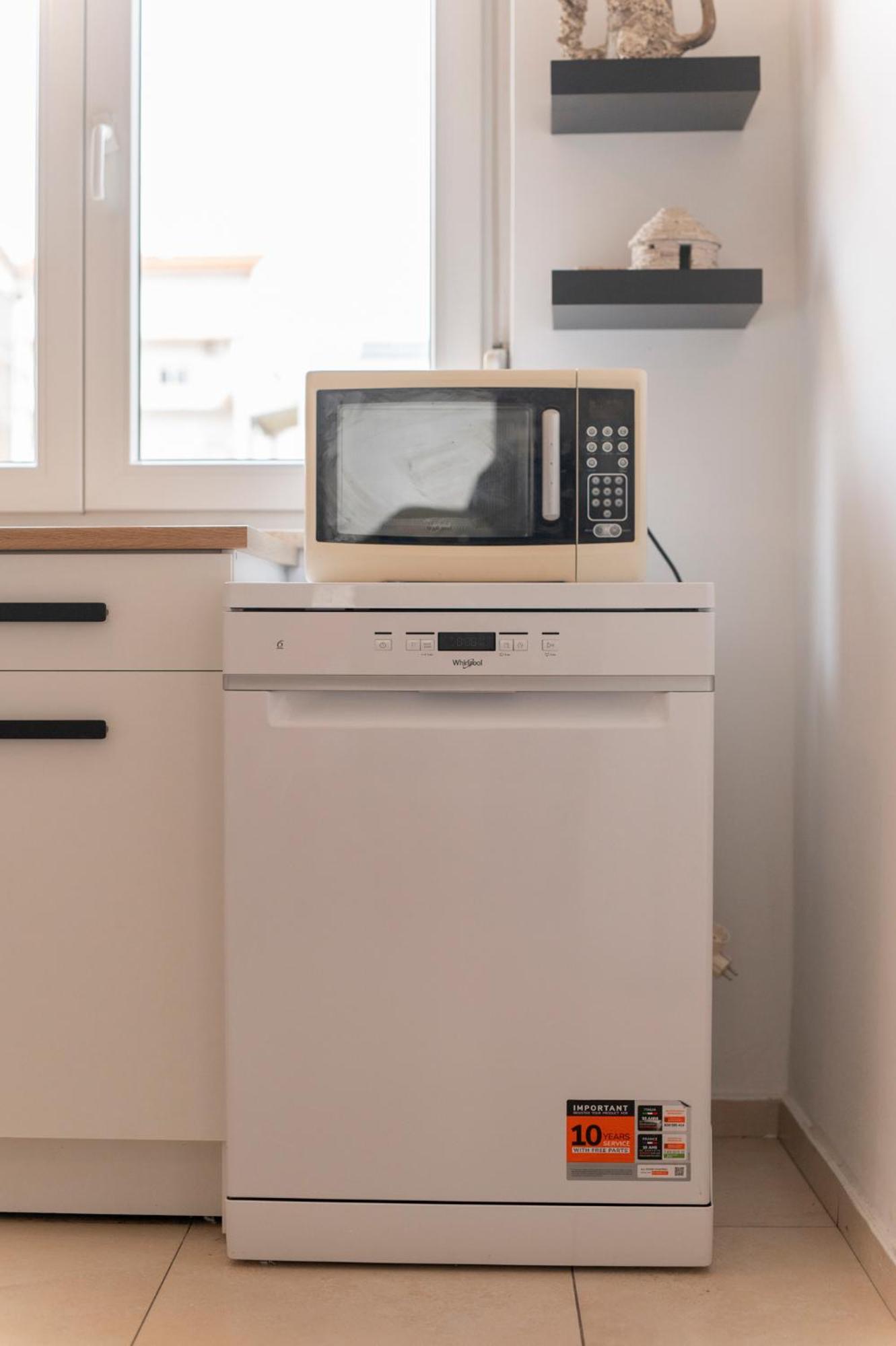 Salt&Sky Apartment Пула Екстериор снимка